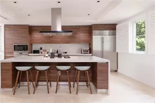 645 Santander Ave, Coral Gables, FL 33134 - Photo 13