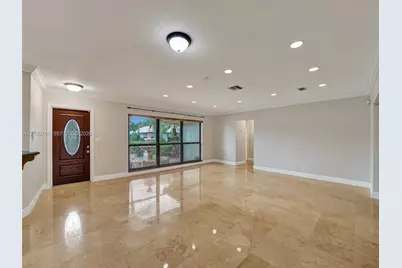 2756 NE 33rd St, Fort Lauderdale, FL 33306 - Photo 9