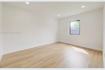 3416 SW 16th St, Miami, FL 33145 - Photo 17