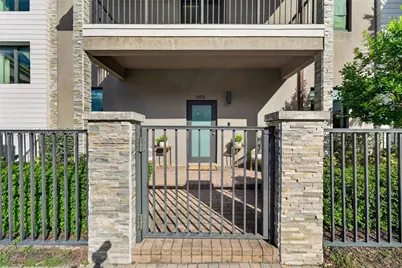 8373 NW 49th St, Doral, FL 33166 - Photo 7