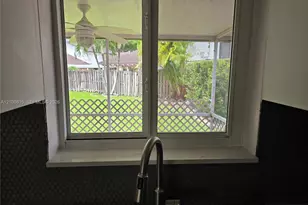 8120 SW 148th Ct, Miami, FL 33193 - Photo 5