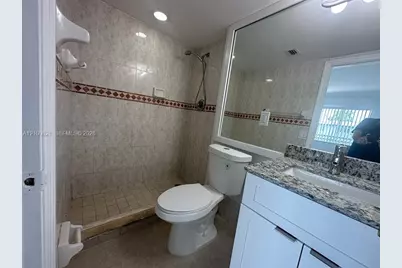 980 NE 170th St #212, North Miami Beach, FL 33162 - Photo 25