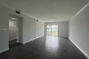 980 NE 170th St, North Miami Beach, FL 33162 - Photo 23