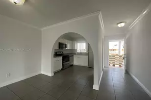 980 NE 170th St, North Miami Beach, FL 33162 - Photo 7