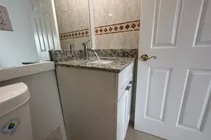 980 NE 170th St, North Miami Beach, FL 33162 - Photo 3