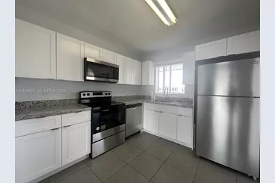 980 NE 170th St #212, North Miami Beach, FL 33162 - Photo 1