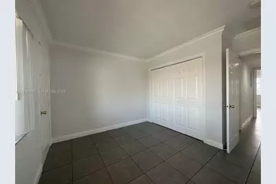 980 NE 170th St #212, North Miami Beach, FL 33162 - Photo 11