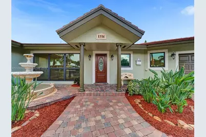 2756 NE 33rd St, Fort Lauderdale, FL 33306 - Photo 5