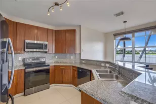 7901 NW 113th Pl, Doral, FL 33178 - Photo 43