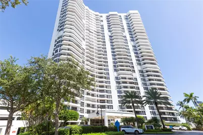 19195 NE 36th Ct #802, Aventura, FL 33180 - Photo 9