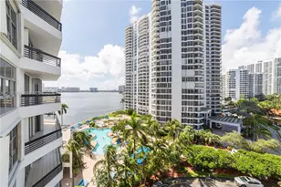 19195 NE 36th Ct, Aventura, FL 33180 - Photo 11