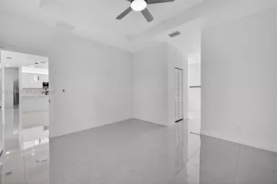 2712 SW 52nd St, Lehigh Acres, FL 33976 - Photo 19
