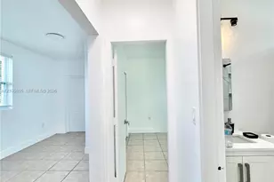200 NW 17th Ct, Miami, FL 33125 - Photo 13