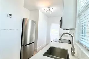 200 NW 17th Ct, Miami, FL 33125 - Photo 21