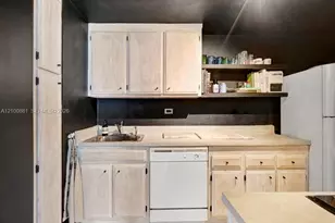 2451 Brickell Ave, Miami, FL 33129 - Photo 9