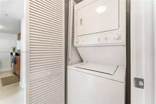 1800 N Bayshore Dr, Miami, FL 33132 - Photo 17