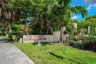 10641 SW 108th Ave, Miami, FL 33176 - Photo 15