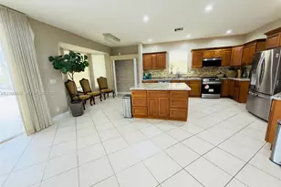 12966 NW 18th Ct, Pembroke Pines, FL 33028 - Photo 15