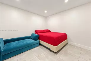 2437 NW 98th St, Miami, FL 33147 - Photo 13