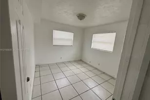 2534 NW 139th St, Opa-Locka, FL 33054 - Photo 7