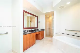 18001 Collins Ave, Sunny Isles Beach, FL 33160 - Photo 41