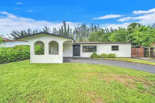 5450 SW 55th Ave, Davie, FL 33314 - Photo 1
