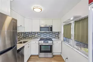 5364 NE 2nd Ave, Oakland Park, FL 33334 - Photo 17
