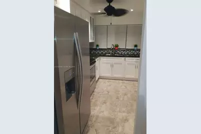 922 NE 199th St #4H, Miami, FL 33179 - Photo 5