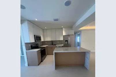 841 NE 4th Pl, Hialeah, FL 33010 - Photo 7