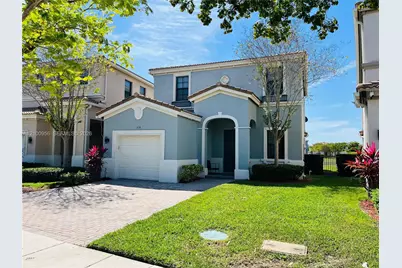 616 NE 193rd St #N/A, Miami, FL 33179 - Photo 1