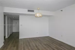 20505 E Country Club Dr, Aventura, FL 33180 - Photo 5
