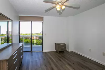 20505 E Country Club Dr #731, Aventura, FL 33180 - Photo 7
