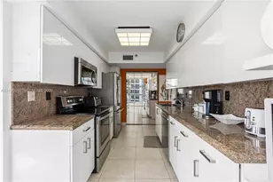 19101 NE 36th Ct, Aventura, FL 33180 - Photo 9