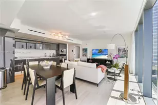 1451 Brickell Ave, Miami, FL 33131 - Photo 9