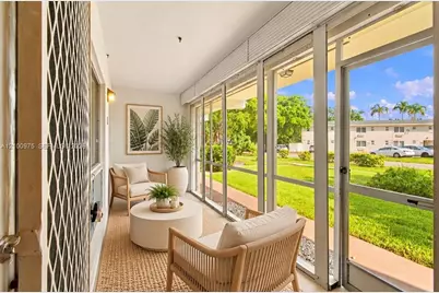 500 S Luna Ct #3, Hollywood, FL 33021 - Photo 3