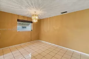 500 S Luna Ct, Hollywood, FL 33021 - Photo 17