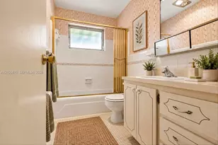 500 S Luna Ct, Hollywood, FL 33021 - Photo 39