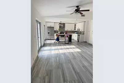 387 NW 39th Way, Deerfield Beach, FL 33442 - Photo 19