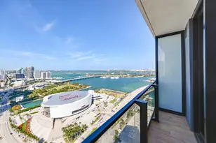 398 NE 5th St, Miami, FL 33132 - Photo 5