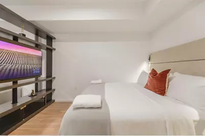 398 NE 5th St #3505, Miami, FL 33132 - Photo 5