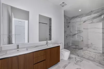 1400 Biscayne Boulevard #UPH03, Miami, FL 33132 - Photo 19