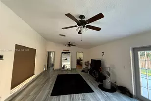 387 NW 39th Way, Deerfield Beach, FL 33442 - Photo 21