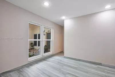 387 NW 39th Way, Deerfield Beach, FL 33442 - Photo 11