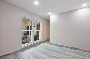 387 NW 39th Way, Deerfield Beach, FL 33442 - Photo 11