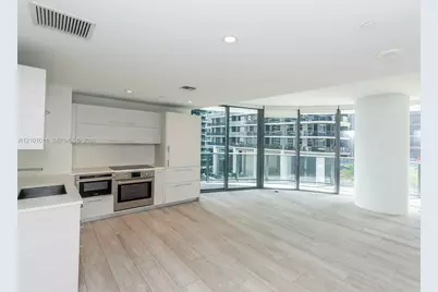 45 SW 9th St #1201, Miami, FL 33130 - Photo 1