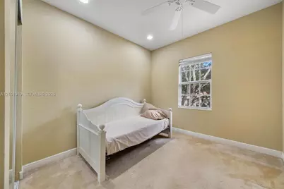 4685 Lakeside Ter, Davie, FL 33314 - Photo 37