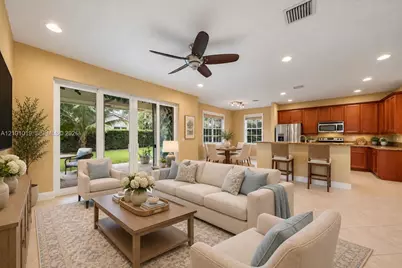 4685 Lakeside Ter, Davie, FL 33314 - Photo 21