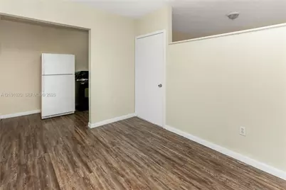 2239 NW 87th St, Miami, FL 33147 - Photo 15
