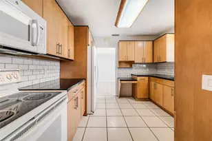 590 W 50th St, Miami Beach, FL 33140 - Photo 19