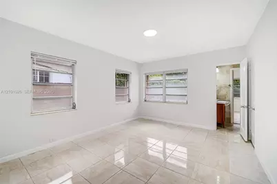 590 W 50th St, Miami Beach, FL 33140 - Photo 27